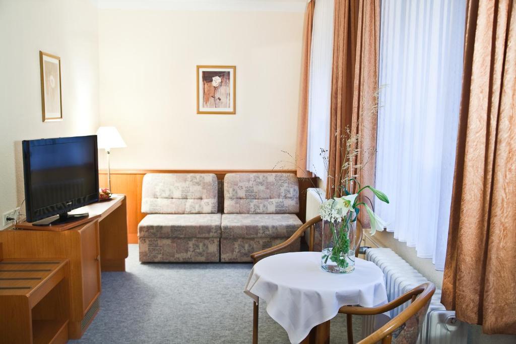 Hotel Saechsisches Haus Berggiesshübel Cameră foto